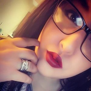 Meet your Posher, Lucy