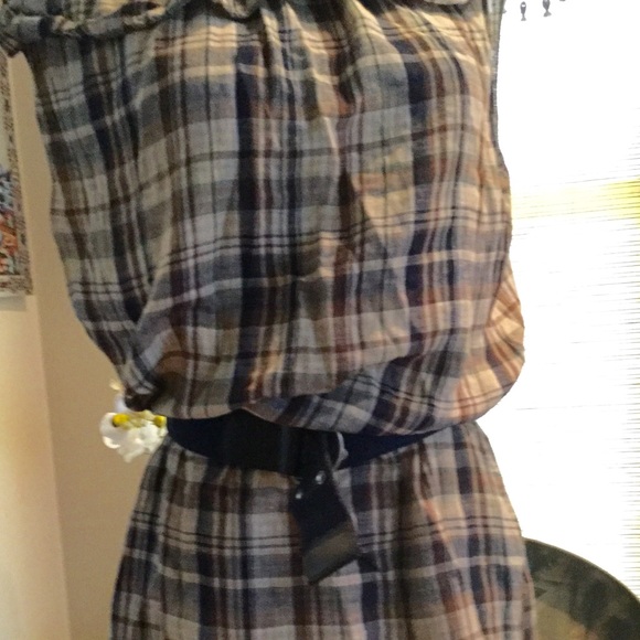 OFF SHOULDER BOAT NECK - Picture 2 of 4