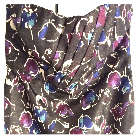 Cute American eagle size 2 sleeveless dress.