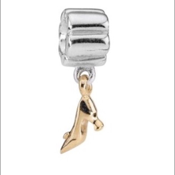 🛍SOLD!!🛍Retired Pandora 14kt gold stiletto🛍