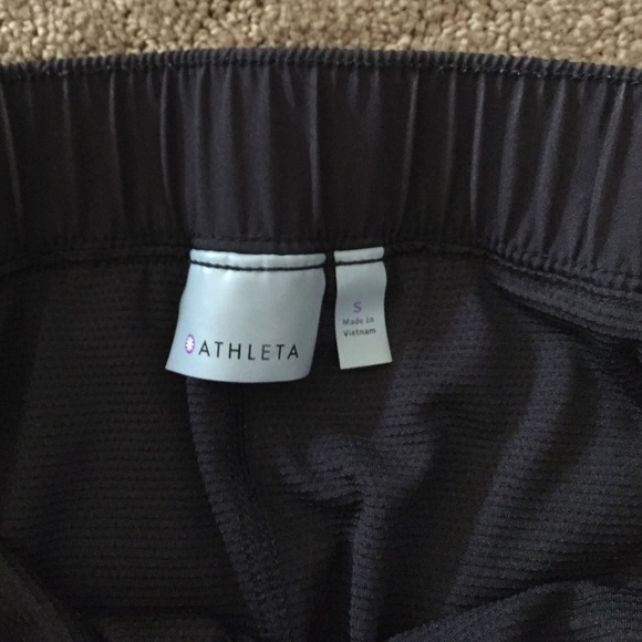 Athleta Stretch in skort - Picture 3 of 4