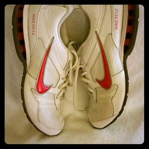 Nike Air Max Womens HOT PINK AND WHITE SZ.9