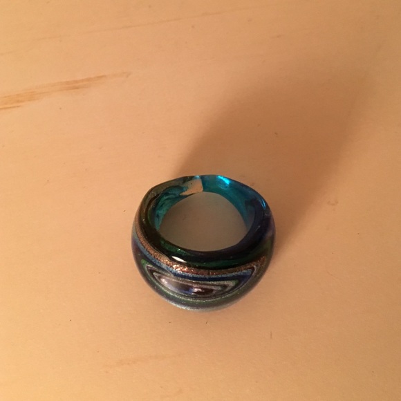 Glass ring - Picture 2 of 2