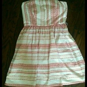 Strapless stripped dress