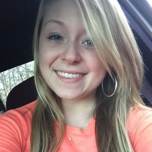 Meet your Posher, Sabrina