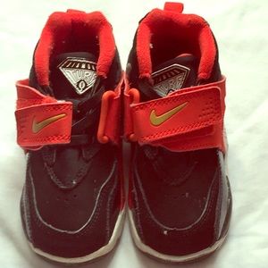 Toddler Nike diamond turf