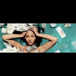 Meet your Posher, Janee