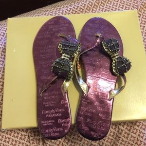 Vera Wang Sandals💜