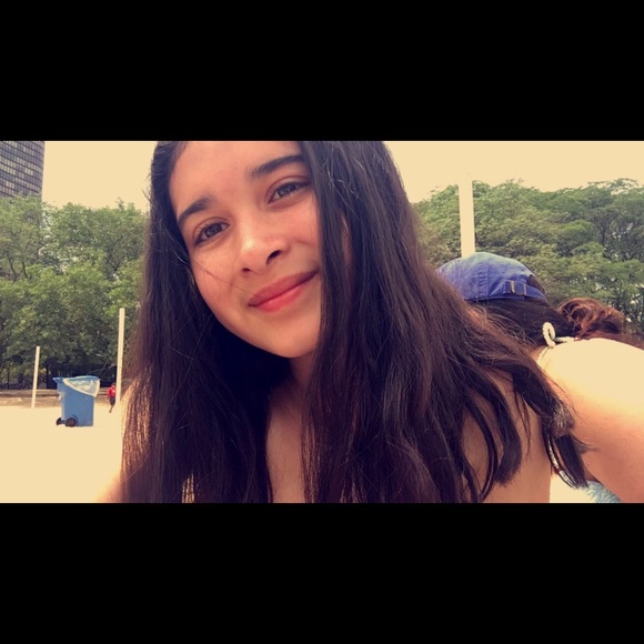 Meet your Posher, Laura - Picture 7 of 7