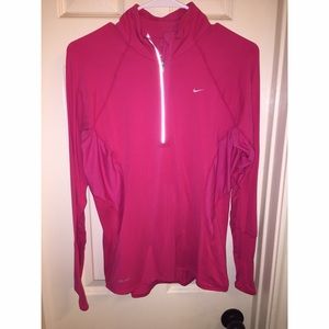 Nike Dry-Fit pullover