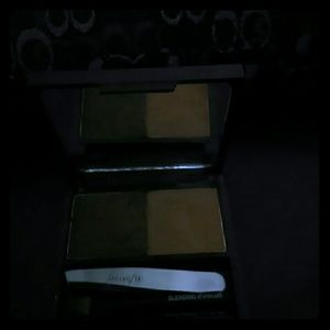 Benefit eye brow zings