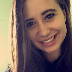 Meet your Posher, Alyssa