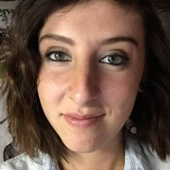 Meet your Posher, Katie - Picture 1 of 1