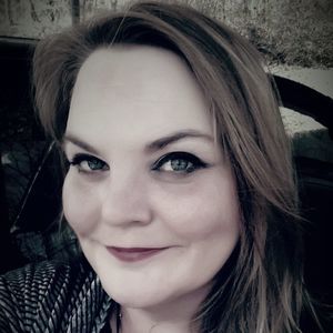 Meet your Posher, Leanne