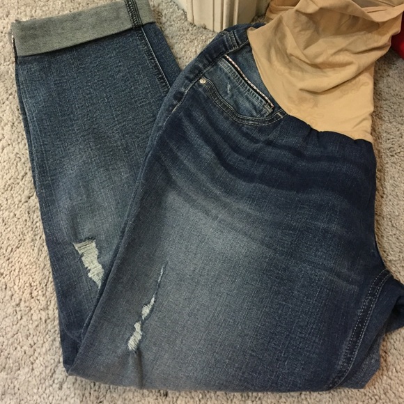 Maternity denim capris