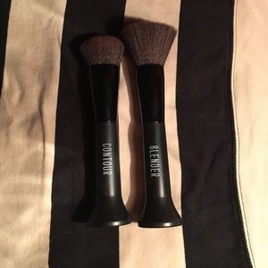 2 forever 21 brushes!