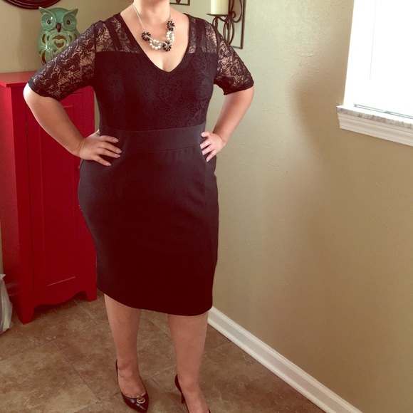 KARDASHIAN KURVES MIDI LENGHT DRESS