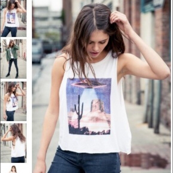 Brandy Melville UFO Muscle Tee