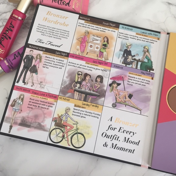 🎉SALE✨The Little Black Book of Bronzers✨ TOOFACED - Picture 3 of 3