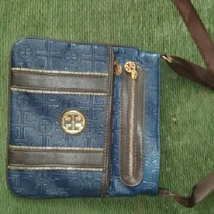 Dark blue Tory Burch crossbody purse