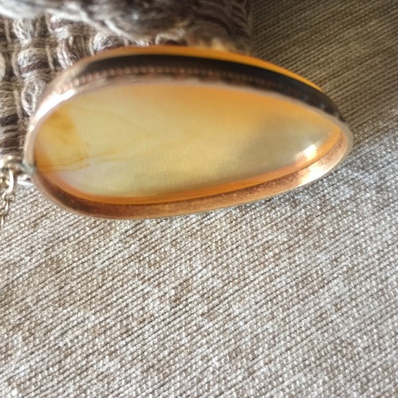 Vintage Translucent Stone Pendent - image 4