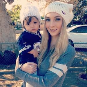 Meet your Posher, Alexis