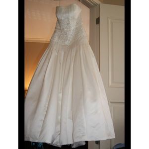 Christian Michele, Size 10 Wedding Dress