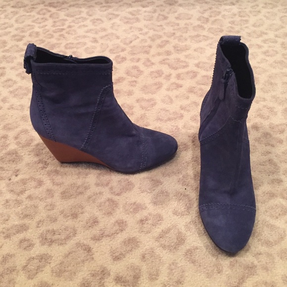 BALENCIAGA Navy Suede Wedge Heels, size Europe 38 - Picture 1 of 4