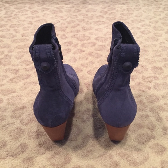 BALENCIAGA Navy Suede Wedge Heels, size Europe 38 - Picture 3 of 4
