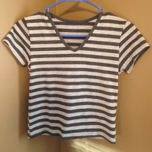 vintage-gray stripped crop top