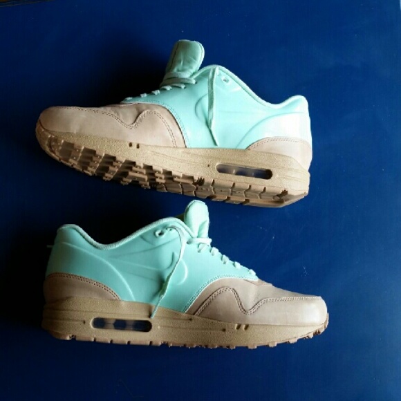 SOLD*Custom Nike Air Max