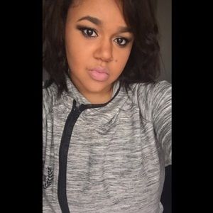 Meet your Posher, Natalia