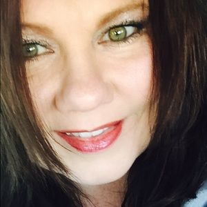 Meet your Posher, Kellie