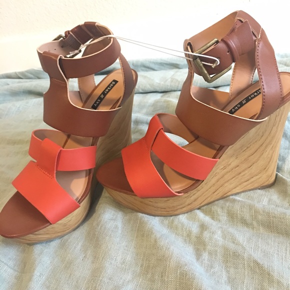REDUCED Wedges! - Picture 1 of 4