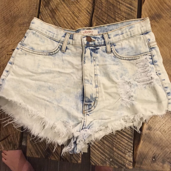 Frayed jean shorts