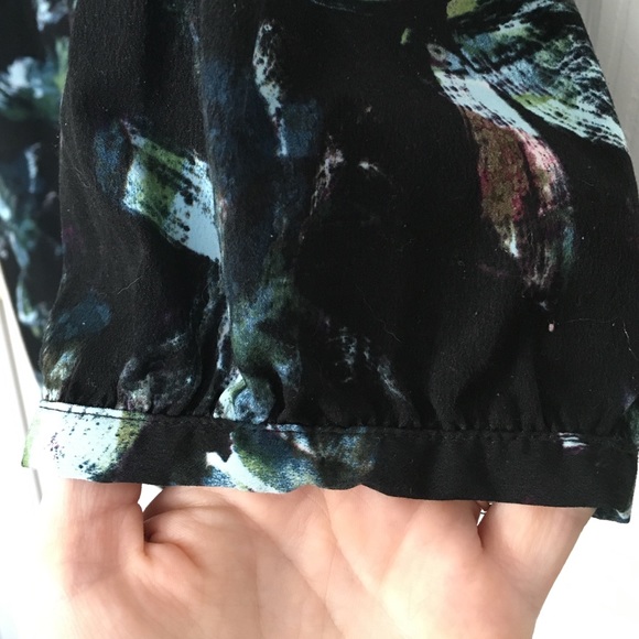 🌿LIZ LANGE AQUA ABSTRACT PRINTED MATERNITY TUNIC - Picture 3 of 4