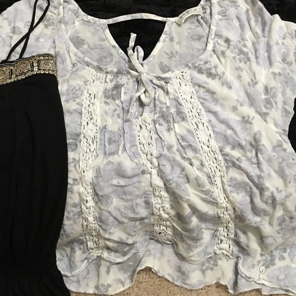 😍Tops - Picture 3 of 3