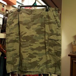 Camo skirt - Reposh