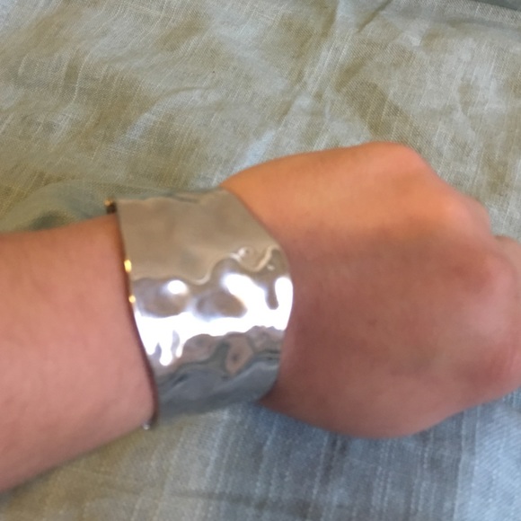 Silver Cuff! - Picture 2 of 4