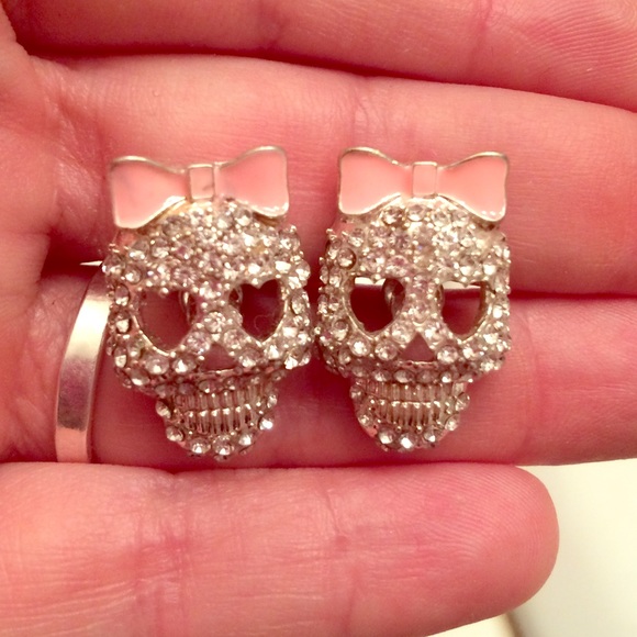🔴REDUCED🔴Betsey Johnson earrings