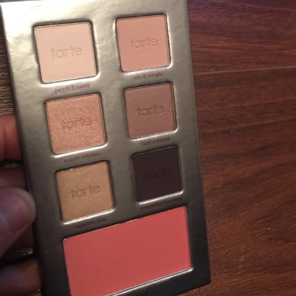 2 NEW Tarte Face Palettes - Picture 3 of 4