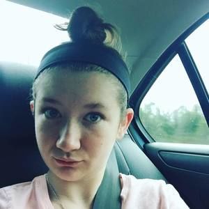 Meet your Posher, Chrissy