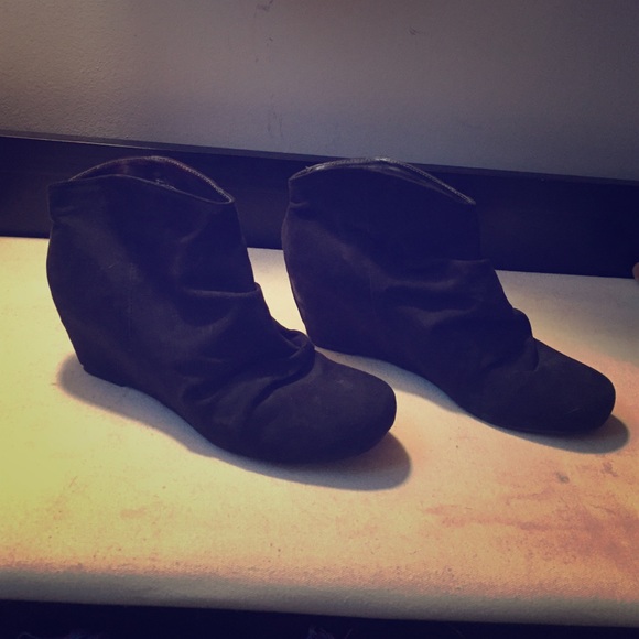 Black booty wedges