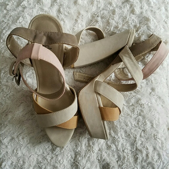 Strappy platform chunky heels