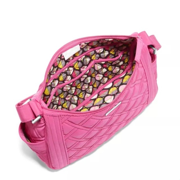 Vera Bradley on the go in Fuschia NWT - Picture 2 of 2