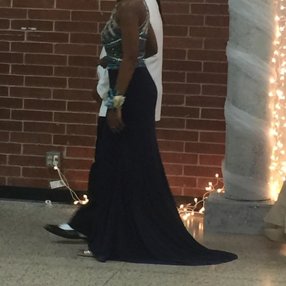 PROM DRESS‼️👗‼️👗‼️ - Picture 4 of 4