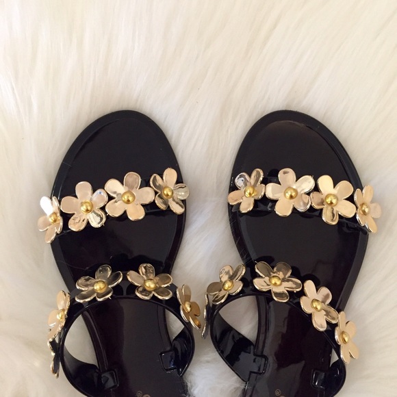 Boutique Shoes - Gold Floral Studded Vamp Jelly Sandal (LAST 9!)
