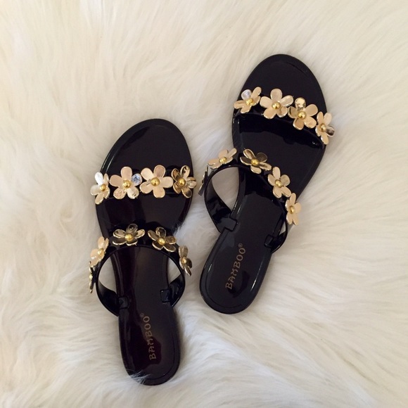 Gold Floral Studded Vamp Jelly Sandal (LAST 9!) - Picture 3 of 4