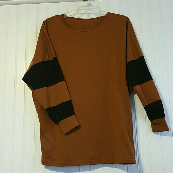Top, only worn once. Too small.