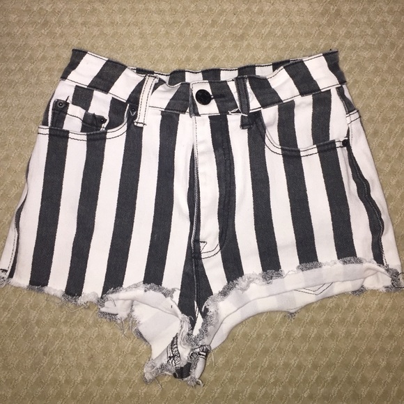 black and white stripped high waisted shorts 27
